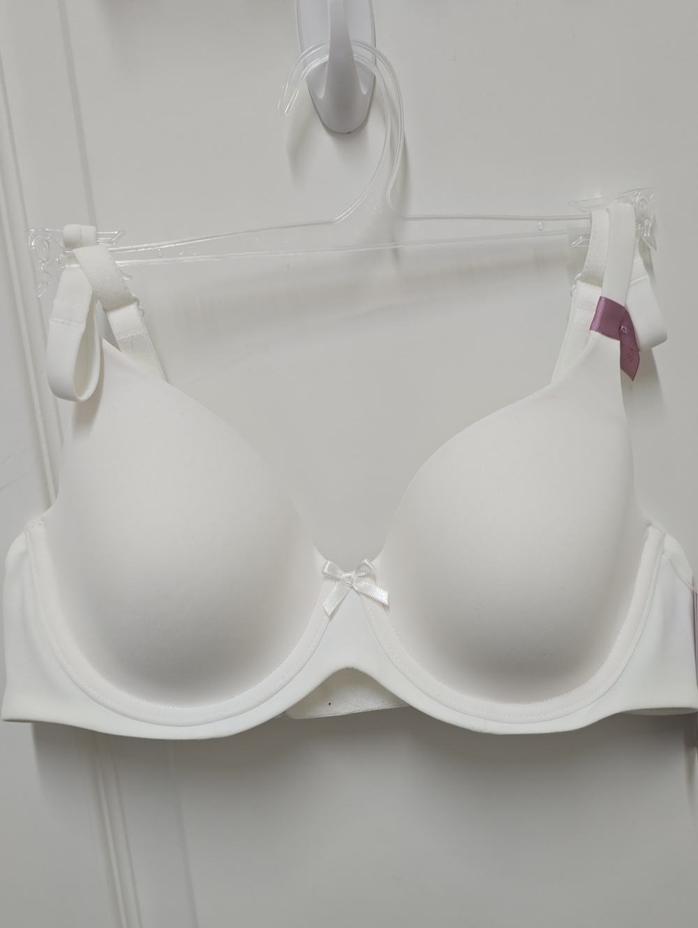 Ambrielle White Smooth Contour Bra with Bow Accent